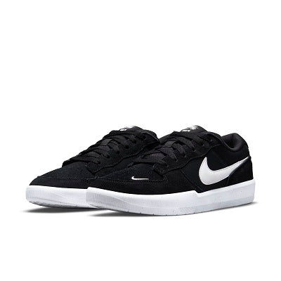 The Nike SB Force 58 Black/White-Black Shoes are made with canvas and suede and finished with perforations. The perfect pairing of durability and breathability. The cupsole is full of flex and is great for reducing break-in time. A stretchy internal gusset hugs your foot to help keep your shoe on if your laces blow out. 