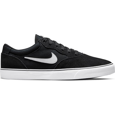 The Nike SB Chron 2 Suede Black/White-Black Shoes are a new style from Nike, perfect for everyday wear. The shoes feature a suede upper, with leather Nike logo and canvas side panel. The shoes feature Nike's signature cushion sole and rubber outsole.